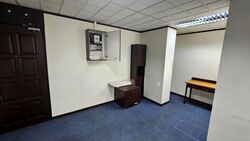 High Street Centre (D6), Office #612424531